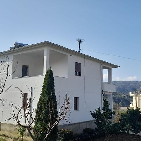 Villa Besart Berati Exterior foto