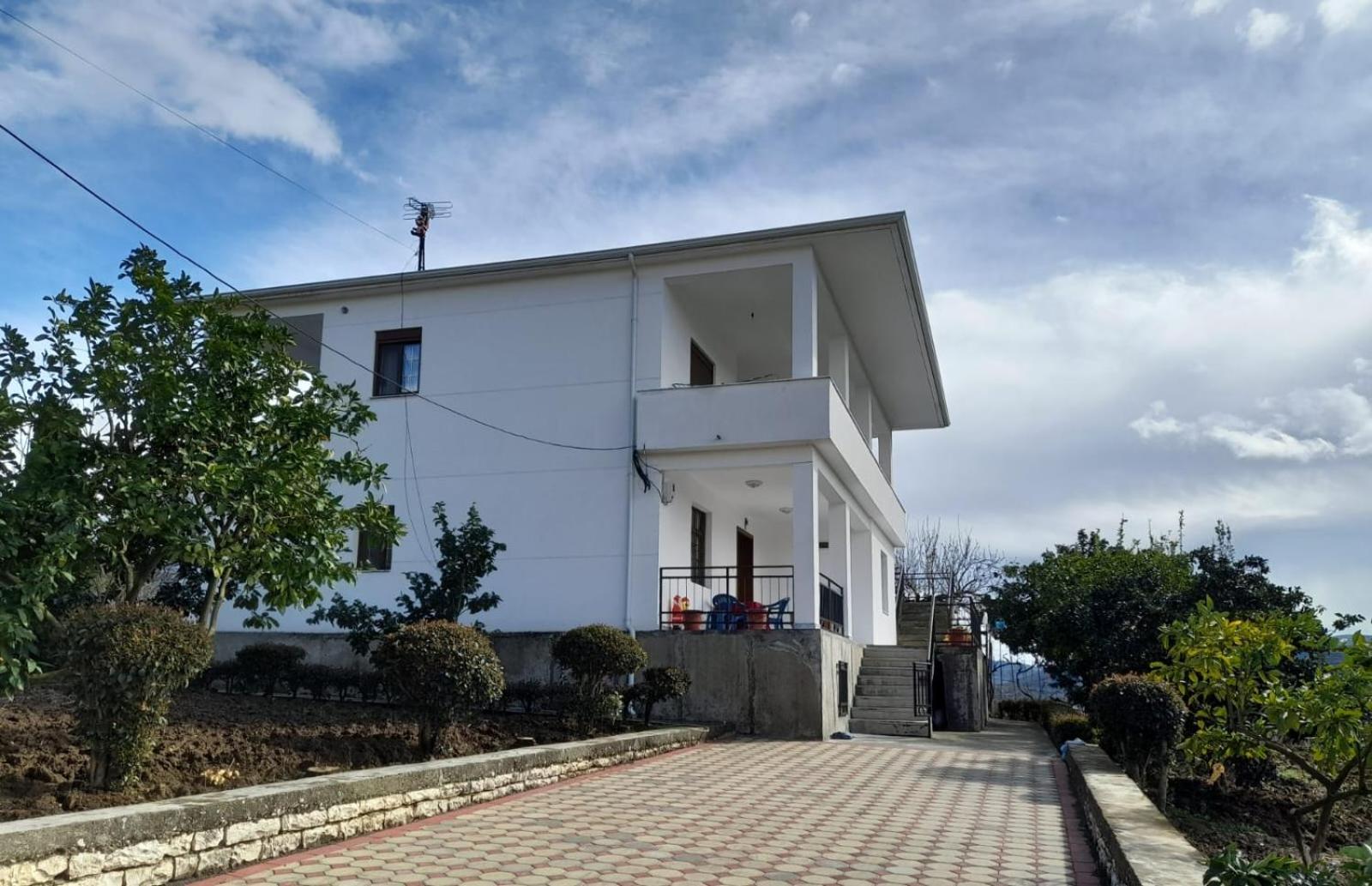 Villa Besart Berati Exterior foto